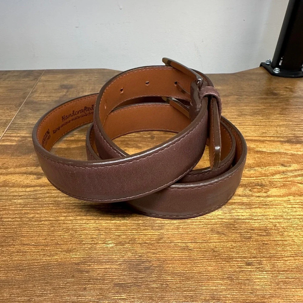 Leegin Mens Brown Genuine Leather Belt Size 40 Handcrafted USA 20308 Silver